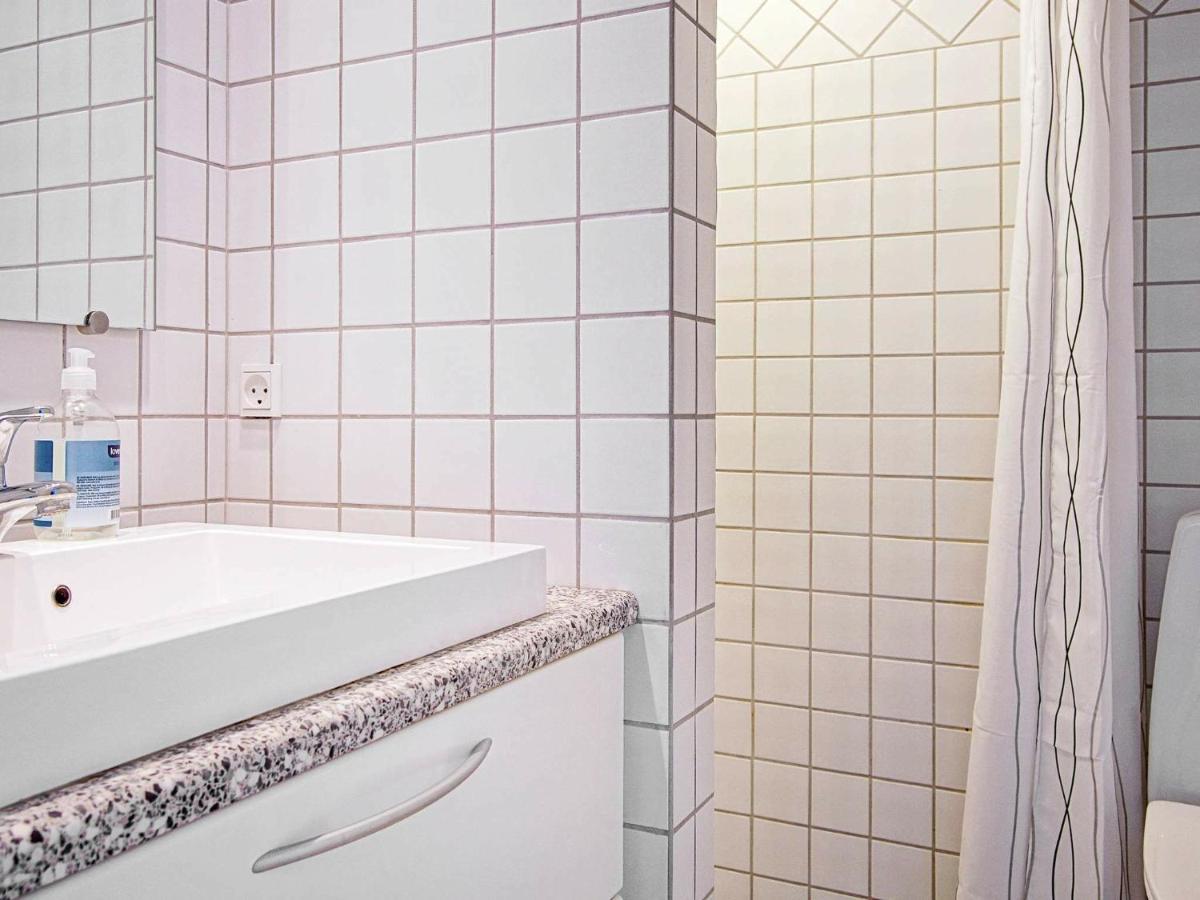 4 Person Holiday Home In Allinge Екстериор снимка